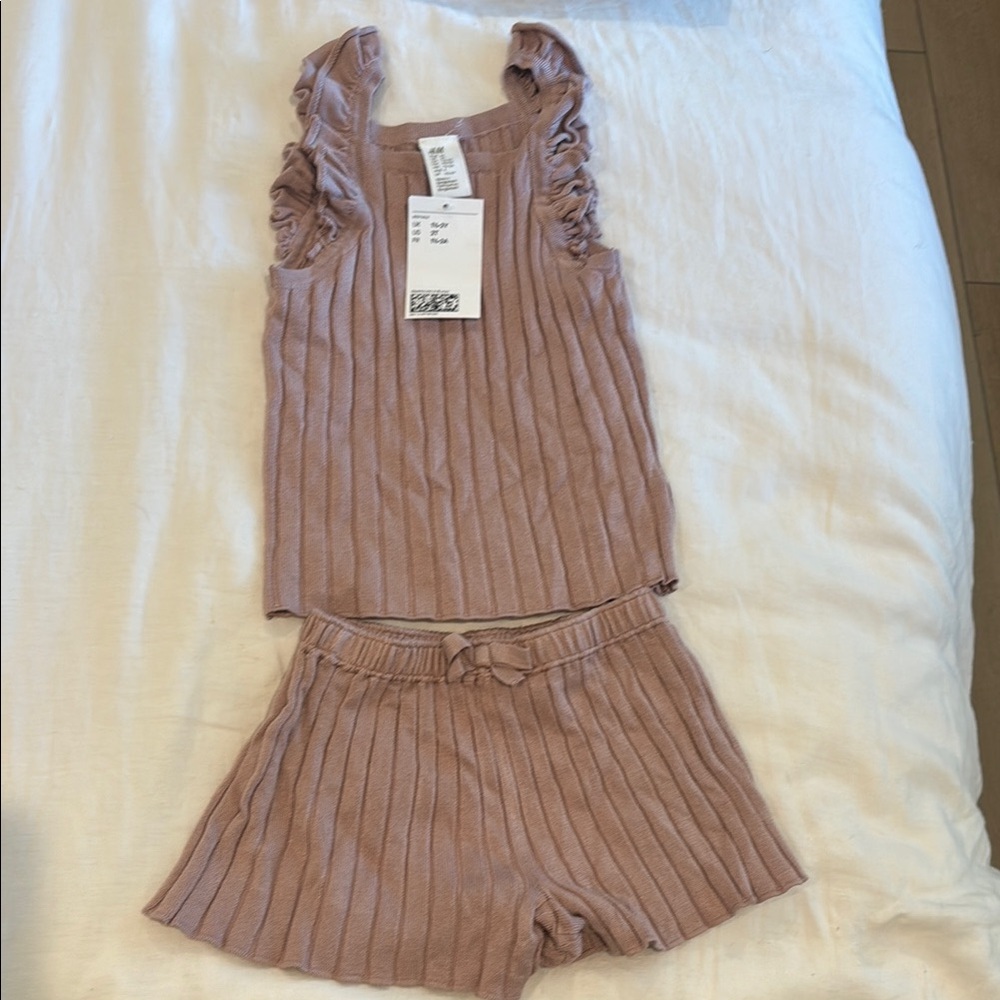 H&M Ruffled Ribbed Tank and Shorts Set